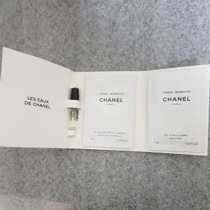 CHANEL 香奈兒 LES EAUX 巴黎-比亞里茲香氛層疊組 淡香水/沐浴精/身體乳 (2021.09)