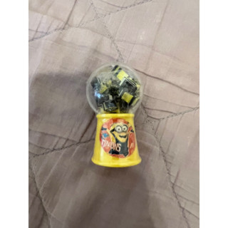 小小兵橡皮擦扭蛋機（包裝還在，但有歷史痕跡）小黃人 minions