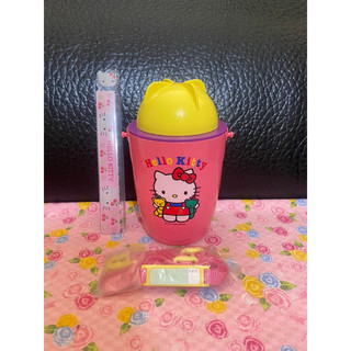 日本製 Hello kitty 早期抱熊水壺附背帶/蓋子可當杯子—1996年