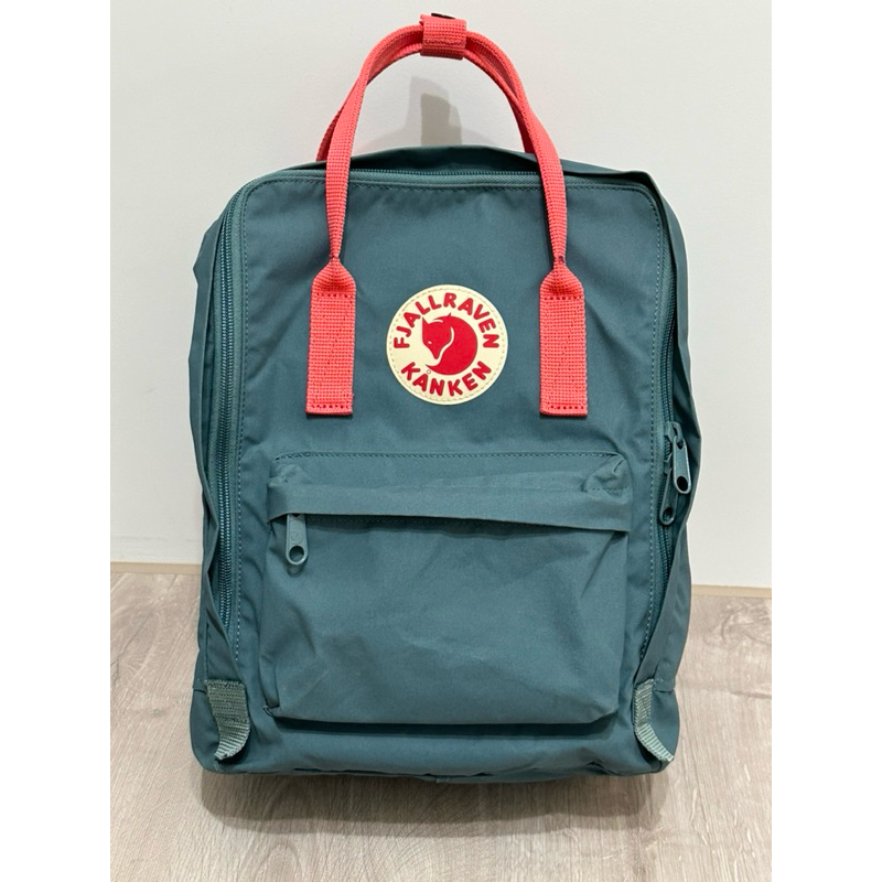 [二手出清]  九成新真品 Fjallraven Kanken Laptop 13 筆電後背包  霜綠+桃紅 撞色款