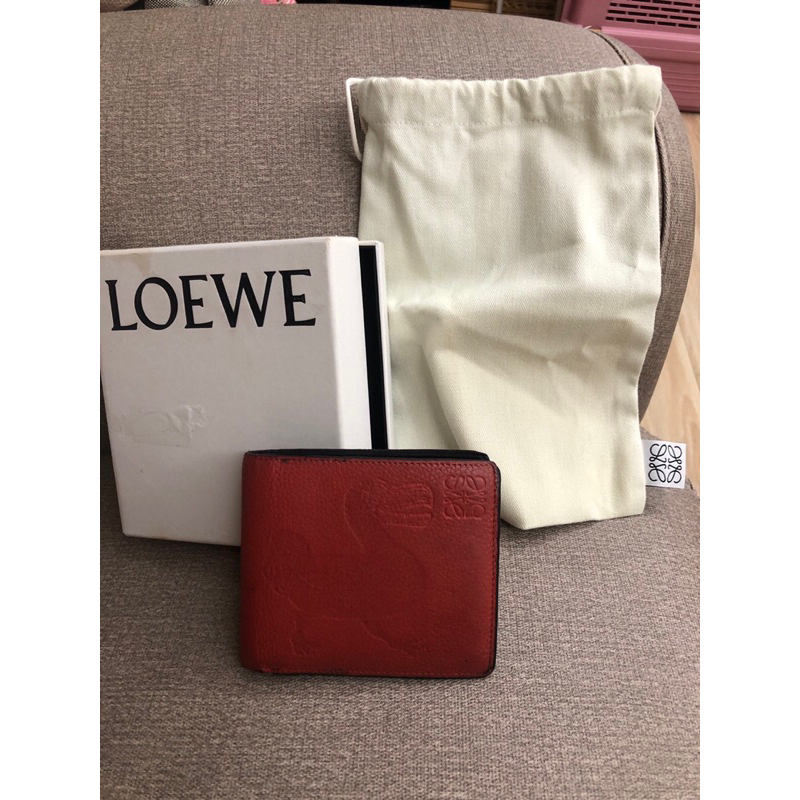 Loewe二手橘紅色短夾，具使用感，便宜出售（有盒有防麈袋）