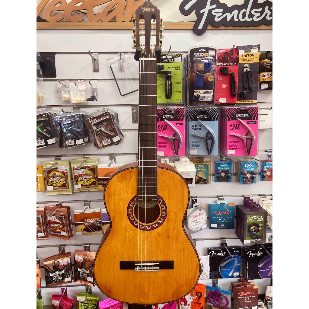 [藝響樂器] Valencia VC-404 古典吉他 39吋 澳洲品牌 雲杉木面板 那都木背側板 復古平光 西班牙吉他