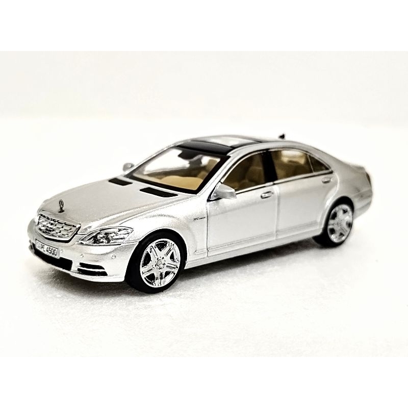 （現貨）MOTORHELIX 1:64 BENZ S-Class S600L W221 銀色款 合金車模