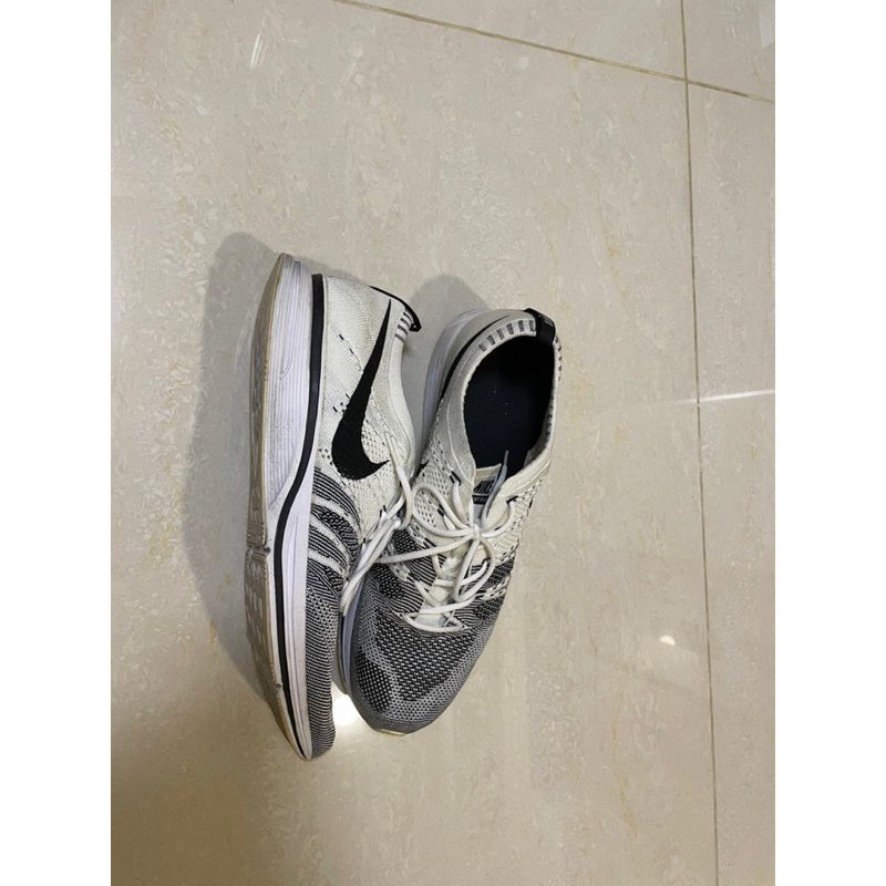 Nike Flyknit Trainer White 耐吉 黑白 慢跑鞋 US9.5 27.5CM