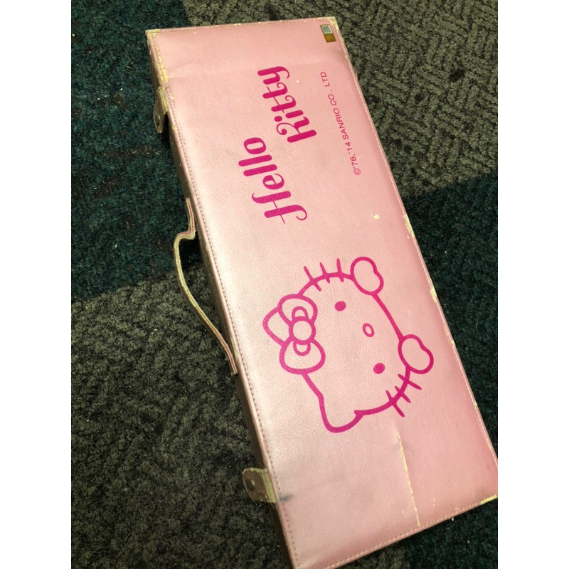 （二手只使用一次）Hello Kitty 限量 正版 經典 收藏 珍藏 麻將 粉紅色