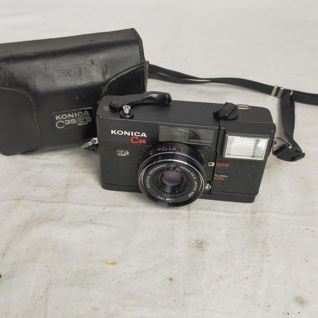 古董柯尼卡胶片摄影机 [ KONICA C35 EF ] 附箱子 HEXANON 38mm F2.8 46φ ASA50