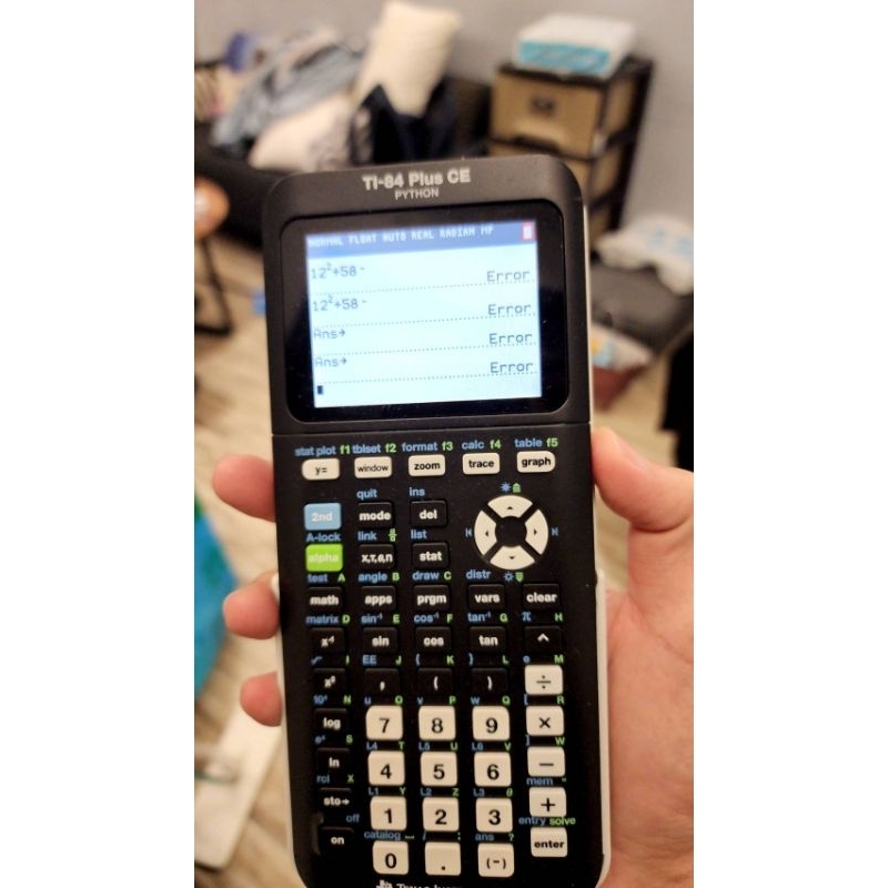 TI-84 PLUS CE PYTHON 彩色繪圖計算機
