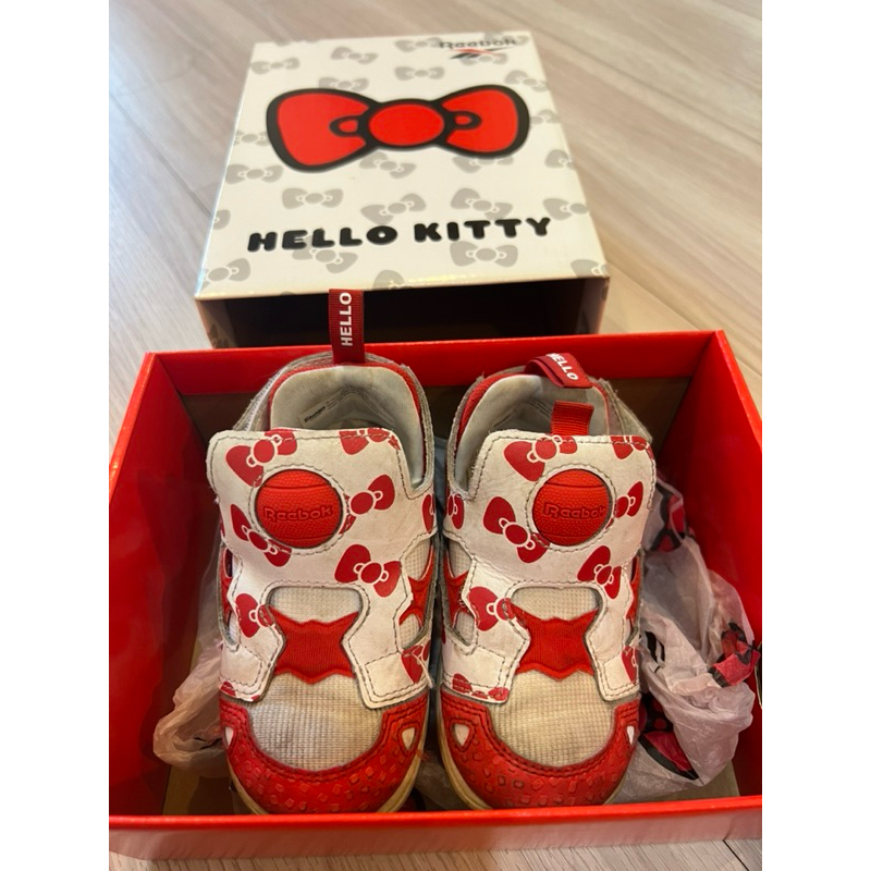 Reebok x Hello Kitty 布鞋