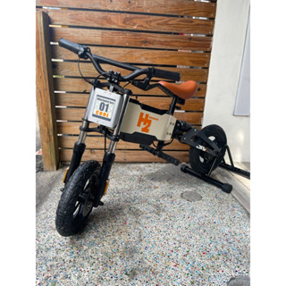 全人類購物-兒童 H2 Push Ebike兒童電競車 電動平衡車 自行車 充電玩具車 摩托車越野單車5-10歲