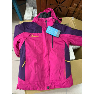 全新轉售unco&boror 桃紅配色衝鋒外套三合一，登山，防水，防風風衣、雨衣