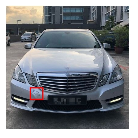 &lt;台灣之光&gt;全新 BENZ W212 09 10 11 12 13年E350 AMG樣式前保桿拖車蓋 素材 前拖車蓋