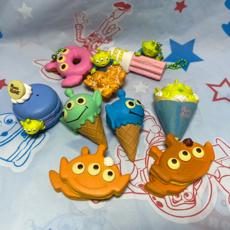 合售▪️三眼怪 甜點 扭蛋 冰淇淋 鬆餅 甜甜圈 馬卡龍 吊飾 玩具總動員▪️