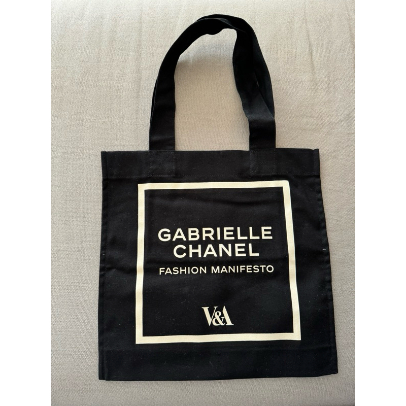 [現貨]Chanel V&amp;A限定帆布包 (黑)