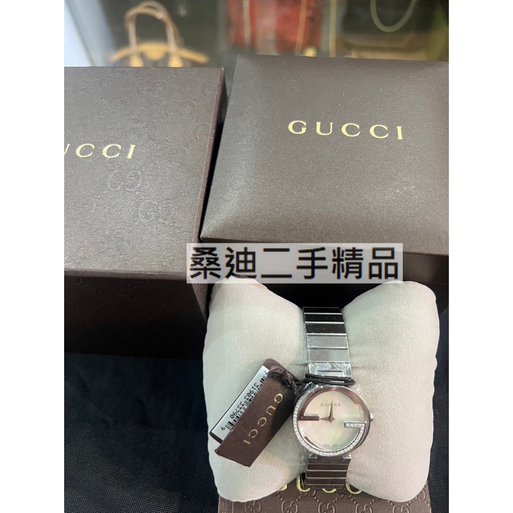 GUCCI YA133508 貝殼面雙G LOGO原鑲鑽石英女錶 29mm