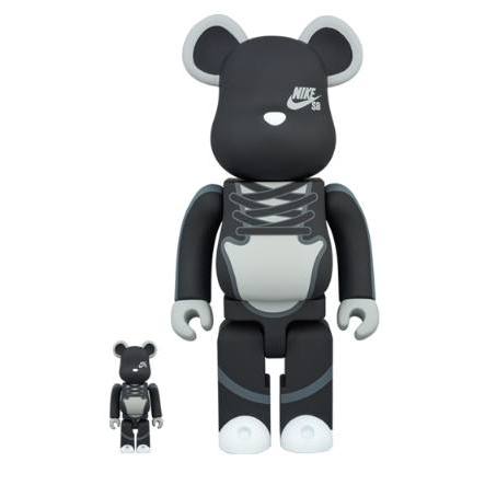 BE@RBRICK NIKE SB BLACK 400% 100%