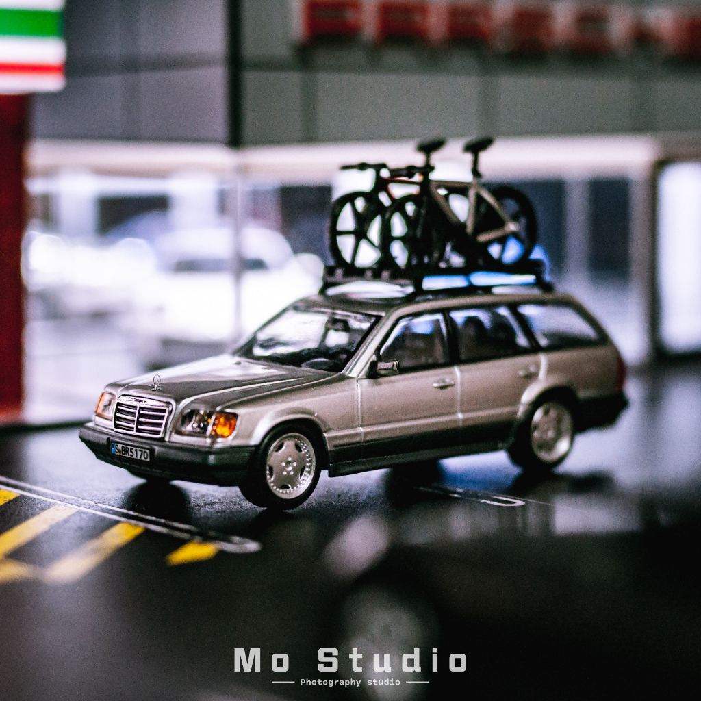 『MO studio』(全新現貨)Mortal 賓士 E300 S124 旅行車 模型車｜銀色｜1/64 1:64
