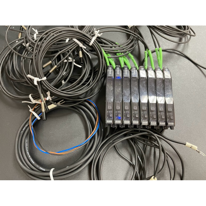 近新現貨KEYENCE基恩斯FS-N12N /-N11N數位光纖光學感測器 光纖放大器 纜線型 擴充模組 NPN