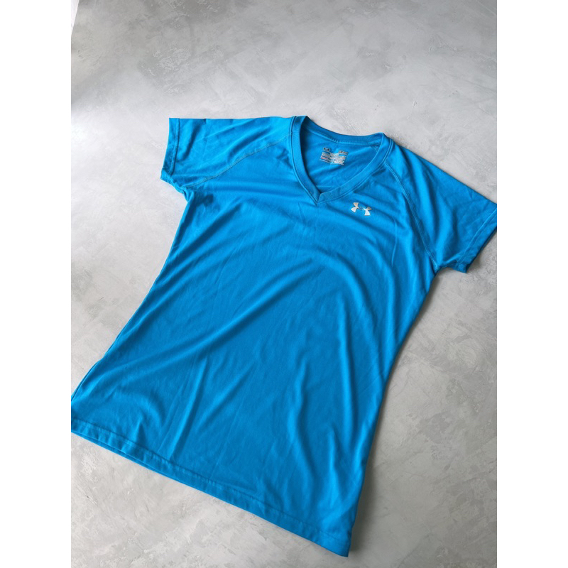 UA Under Armour 天藍色v領短袖排汗衫 s女裝