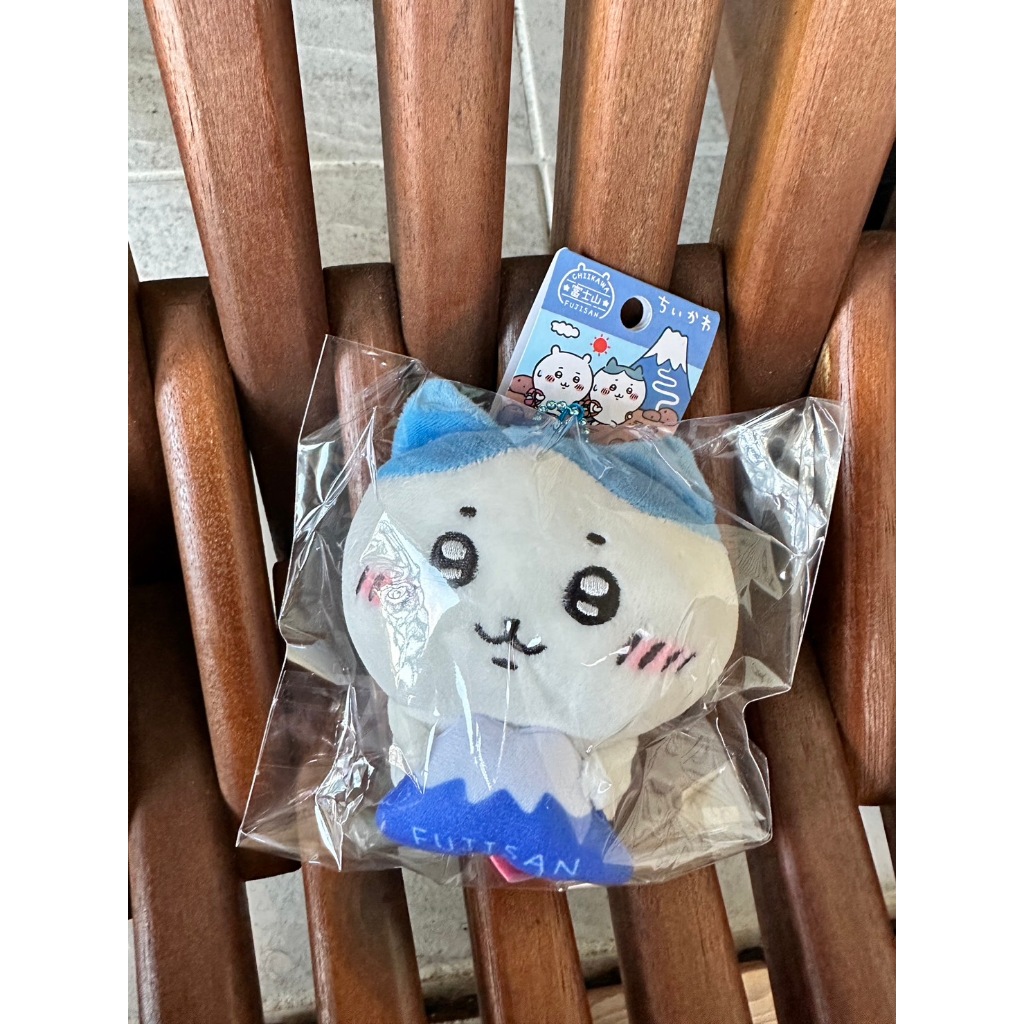 走走。日本［日貨代購］/日本🇯🇵吉伊卡哇富士山吊飾娃娃（小八貓）