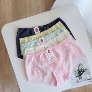 曼黛瑪璉【無痕女內褲M號】 三角/平口 舒適 貼身 瑪登瑪朵 瑜珈褲穿搭 專櫃品牌(現貨)