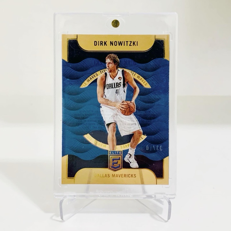 NBA球員卡 22-23 Elite Dirk Nowitzki Title Waves 極限量10張 金版透明特卡