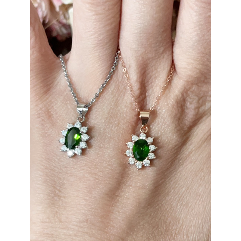 珠寶級綠透輝石花朵造型純銀項墜（附純銀鍊）