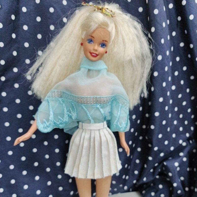 現貨  Barbie 芭比米白色百褶裙2 銷售不含芭比及外套