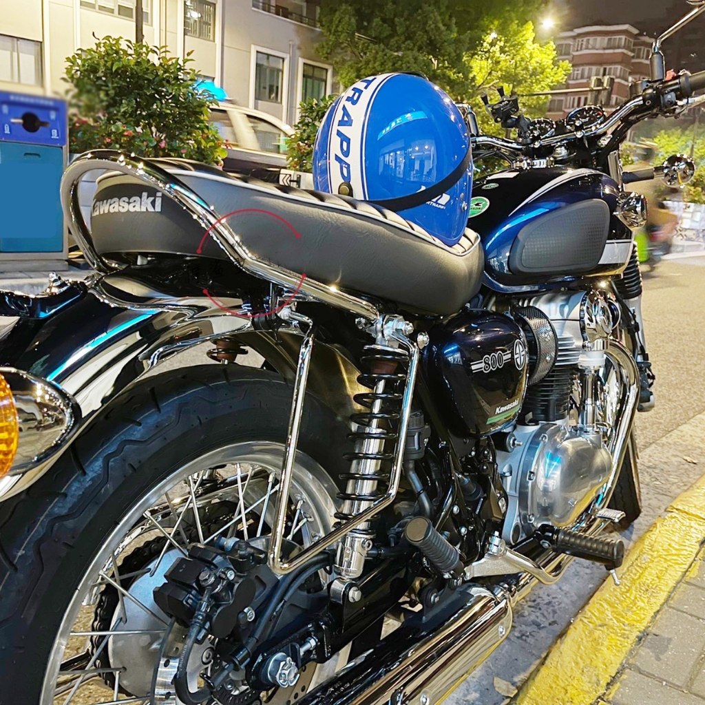 W800鍍鉻後靠背 適用於 kawasaki W800改裝鍍鉻置物架 W800  W800W800保桿 免運