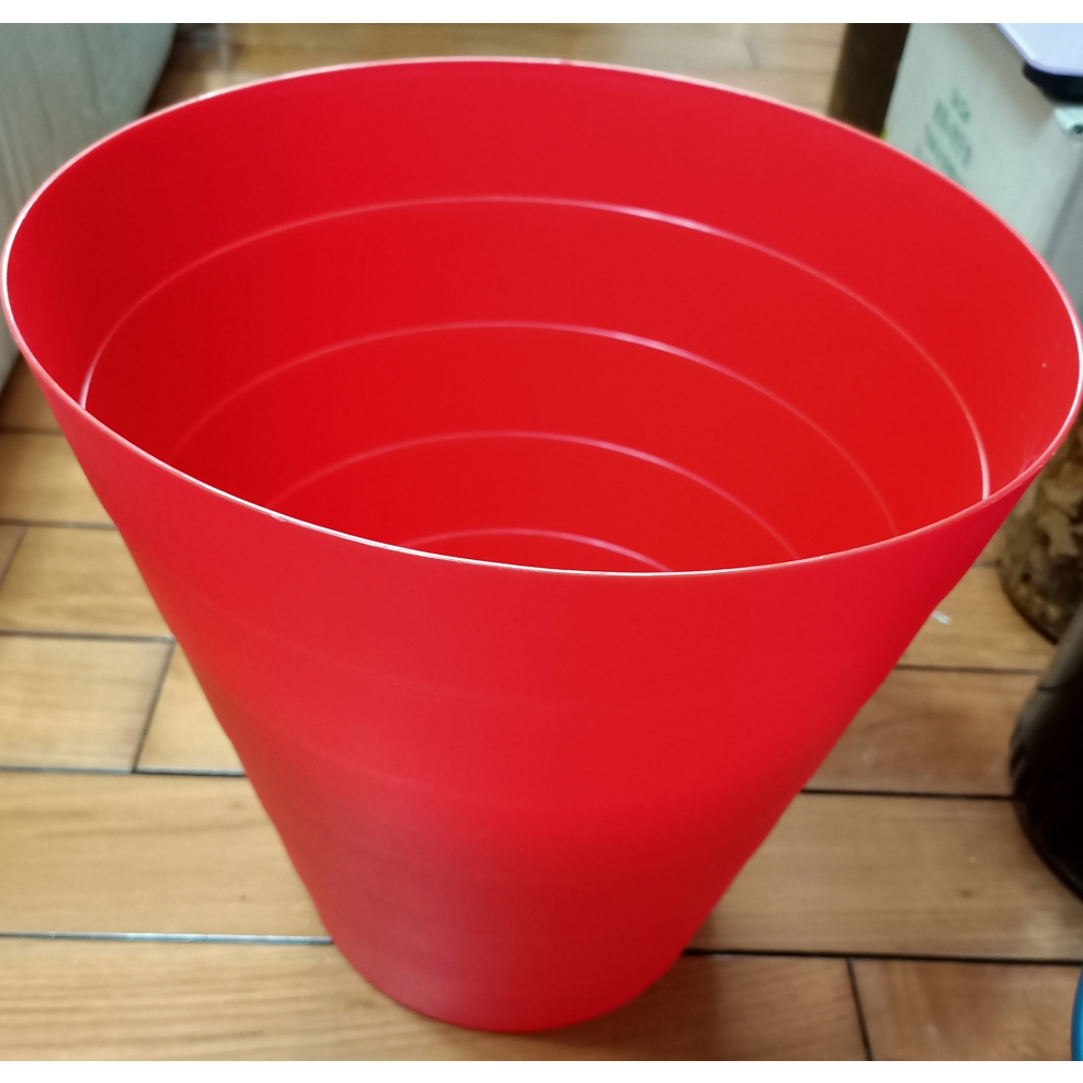 Ikea FNISS紅色10公升垃圾桶(絕版品)
