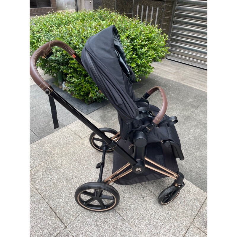 cybex priam 4 22年款 玫瑰金 黑篷 one pull 高景觀 嬰兒推車 戰車 雙向 車架與後輪皆為全新