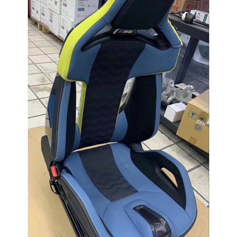 #BMW G80/G82 M3 #Competition #Racing Package 原廠碳纖維賽車座椅，歡迎詢問。