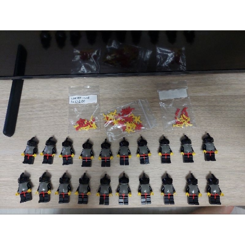 陳比爾樂高 LEGO 舊城堡人偶 cas166&amp; cas168 共20隻