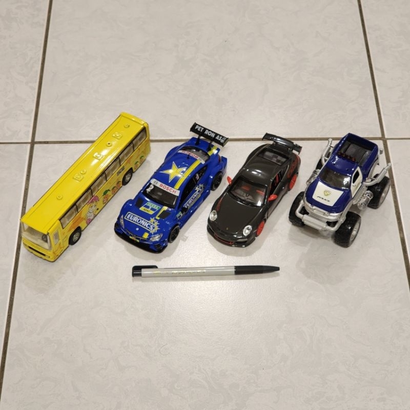 [二手8成新][四台合售] 兒童玩具車 巴士公車 跑車 賽車 越野車 警察車 迴力車 合金車 聲光玩具