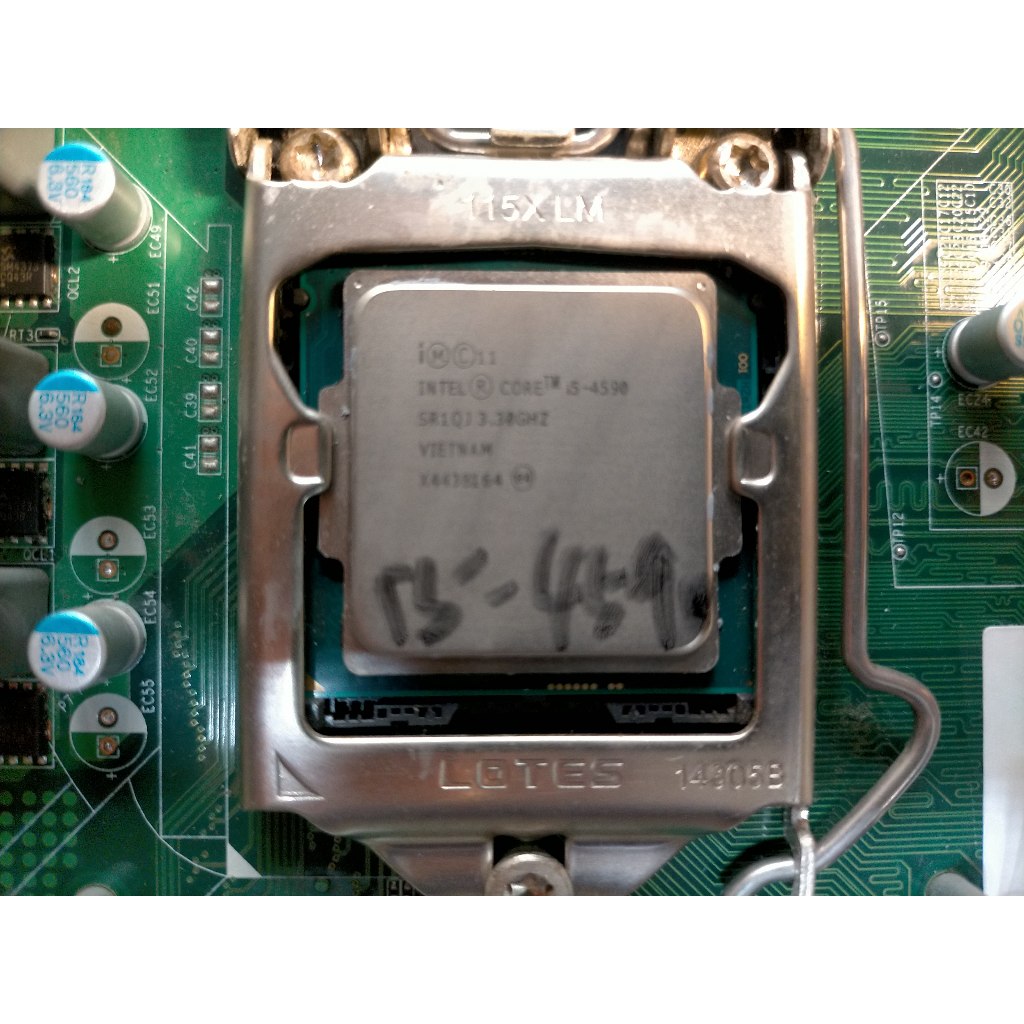 C.1150CPU-Intel Core i5-4590 處理器 6M 快取，最高 3.70 GHz直購價380