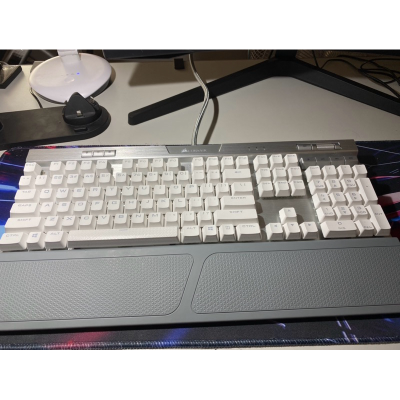 Corsair K70 MK.2 SE銀軸機械鍵盤