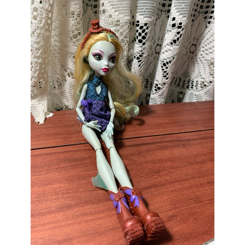 怪物高中Monster High 怪高娃娃 魚女加衣服