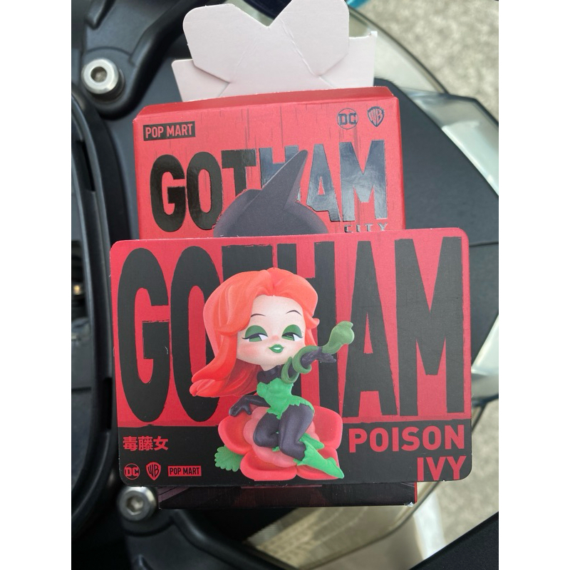 現貨 泡泡瑪特 DC高譚市 毒藤女 蝙蝠俠 gotham pop mart