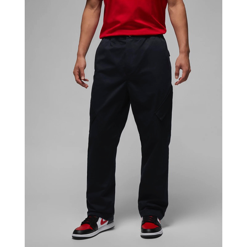 👟【ELO 】Jordan Essentials Chicago 黑色 長褲 縮口褲 男款 FB7306-010