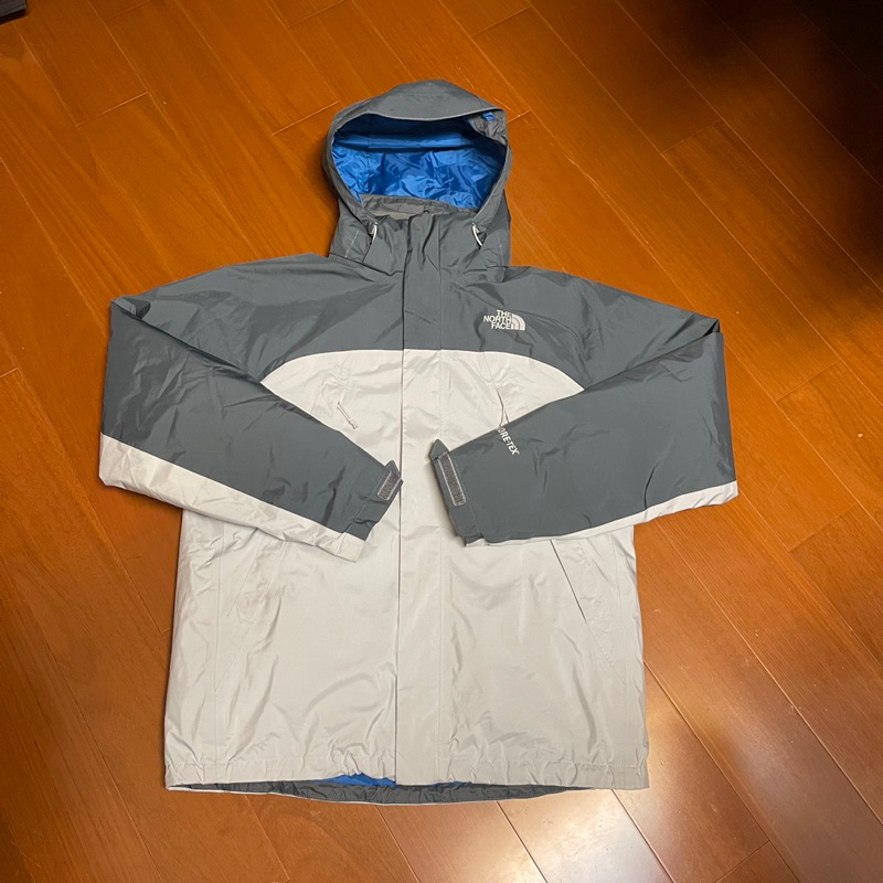 （Size 美版M) 北臉 TNF The North Face Goretex 防水防風連帽羽絨外套 （H櫃右）