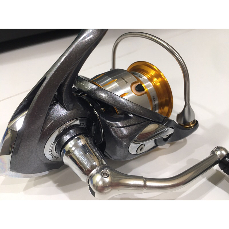 全新Daiwa FREAMS 2508R-SH 捲線器 漁輪 釣魚捲線器 紡車捲線器