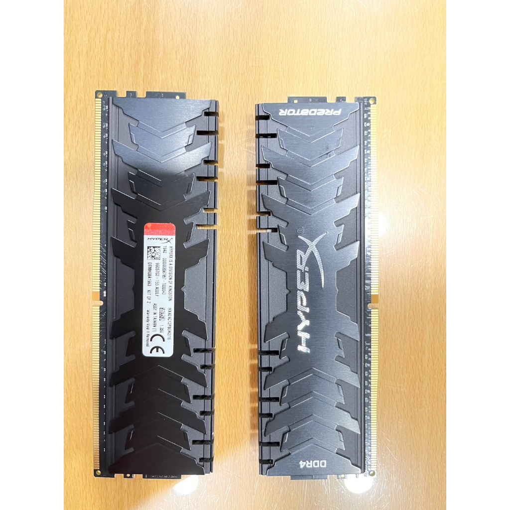 金士頓 DDR4 2400 8G  HX424C12PB3K2/16 *2 二手良品 設備更新出售