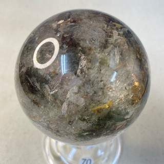 京晏館 ## 巴西天然 異象綠幽靈水晶球（附座） 409g 異象水晶 水晶球 綠幽靈球 綠幽 批發優惠直購價 臺灣現貨