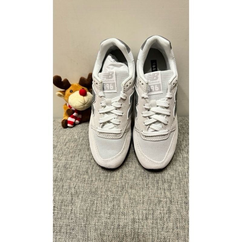 C302試穿鞋髒污刮痕 New balance 996 淺灰 US5 麂皮 23cm CM996BT