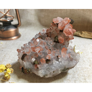 紅水晶共生黃銅白雲石 『Red Quartz 、Chalcopyrite & Dolomite』