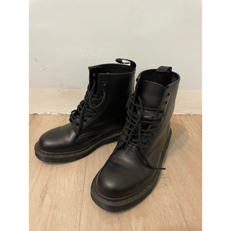 二手正品 DR. MARTENS 馬汀大夫 全黑車縫線8孔馬丁靴 1460 MONO SMOOTH BLACK