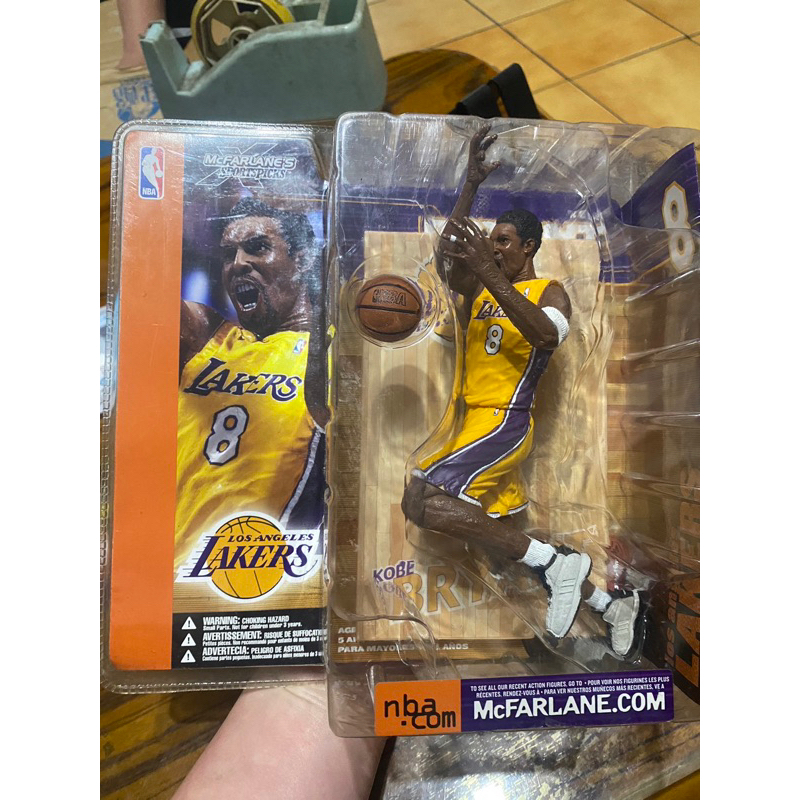 Mcfarlane’s NBA公仔 LAKERS 黑曼巴  Kobe Bryant 8號時期