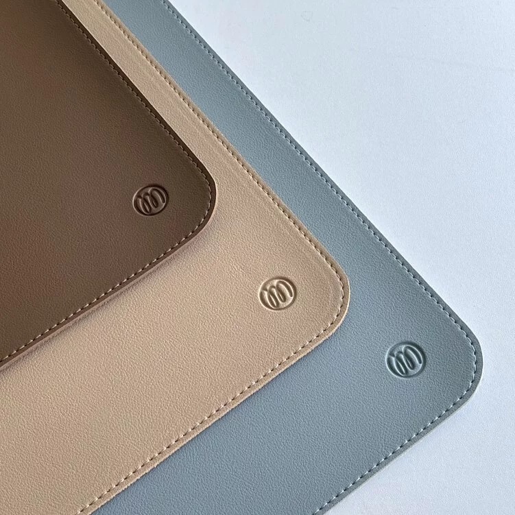 【OneMore】品牌訂製皮革質感桌墊-共3色《WUZ屋子-台北》桌墊 皮革 滑鼠墊 餐桌墊 辦公