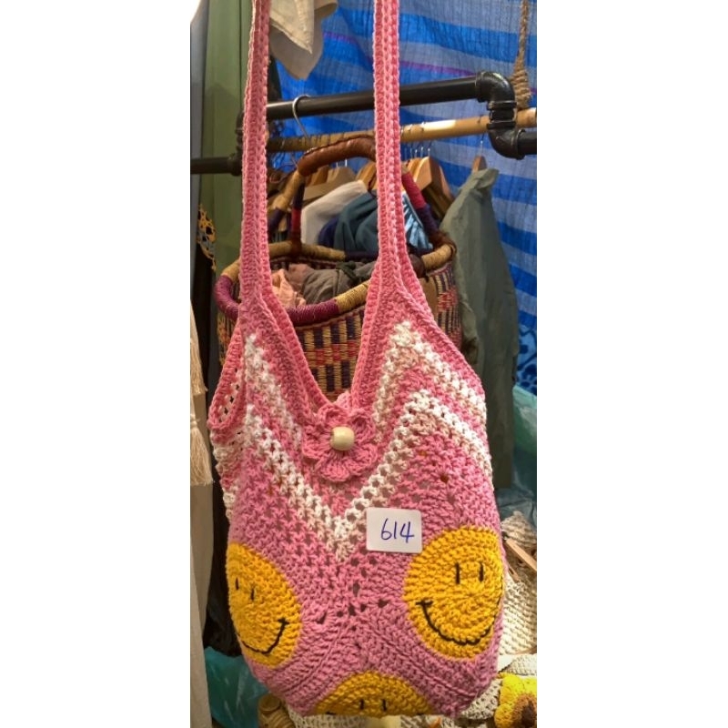 泰國粉紅微笑編織包，代購帶回