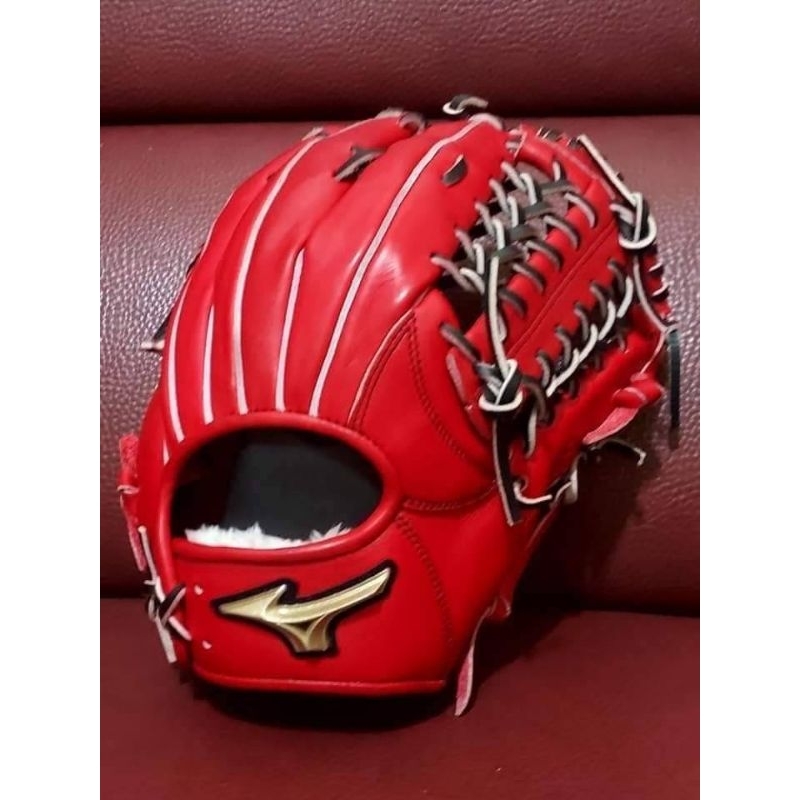 MIZUNO 美津濃 Global Elite立體火鳥標logo 密網投手，內野兩用棒壘球手套。