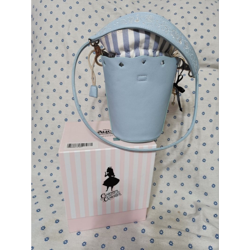 ［絕版］Gracegift 迪士尼 愛麗絲 雕花鏤空吊飾 水桶包 側背包 手提包